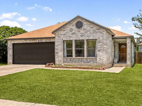 1073 Stone Trl, New Braunfels, TX 78130