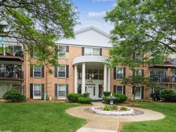 5300 Carriageway Drive , Unit 203, Rolling Meadows, IL 60008