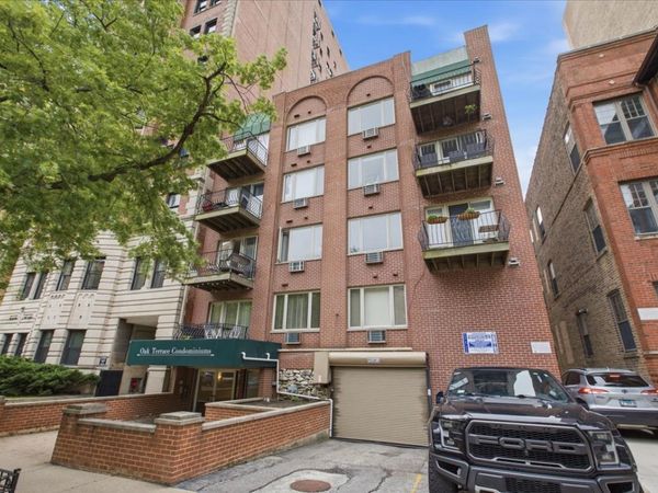435 W Oakdale Avenue , Unit 4F, Chicago, IL 60657