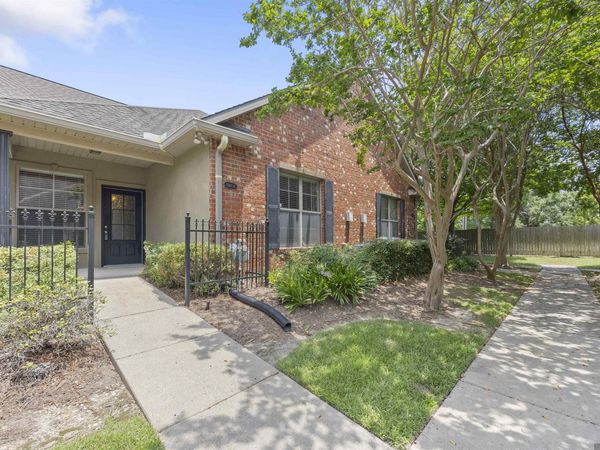 9124 Old Hammond Hwy, Unit #14, Baton Rouge, LA 70809
