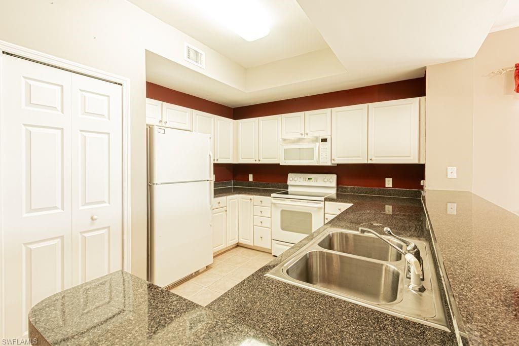 10710 Ravenna Way, Unit 201, Fort Myers, FL 33913 Photo