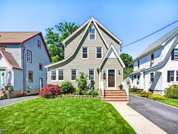 612 Larch Street, Roselle Park, NJ 07204