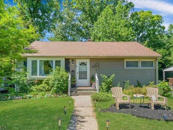 337 Richard Way, North Plainfield, NJ 07062