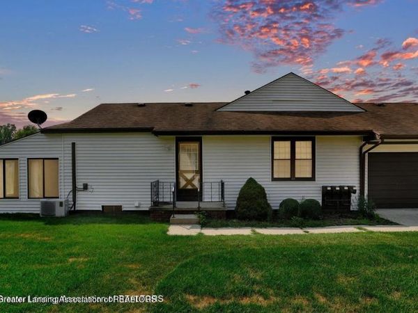 508 Red Cedar Boulevard, Williamston, MI 48895