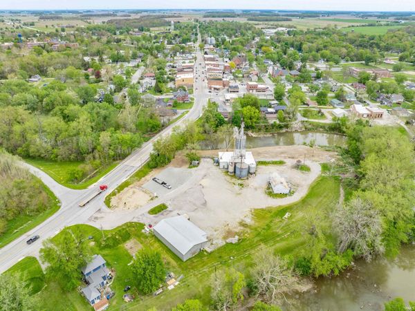 10199 S Wayne Road, Warren, IN 46792