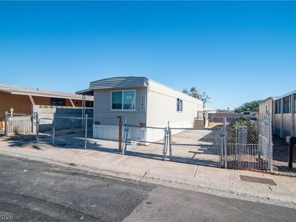 3464 Death Valley Drive, Las Vegas, NV 89122