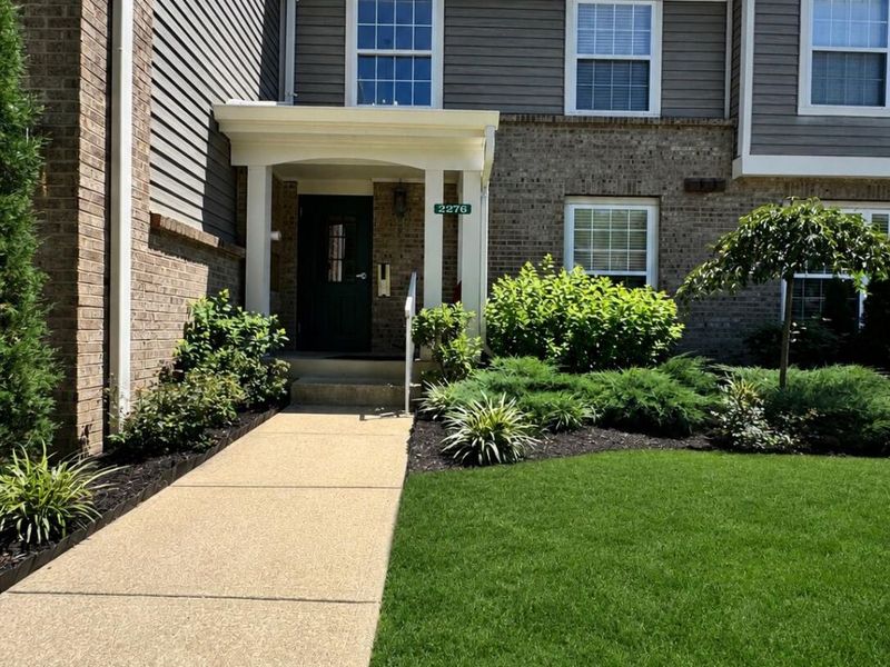 2276 Edenderry Drive, Unit 300, Crescent Springs, KY 41017 Photo 2