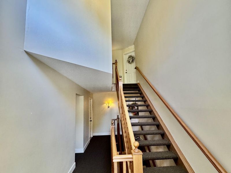 2276 Edenderry Drive, Unit 300, Crescent Springs, KY 41017 Photo 4