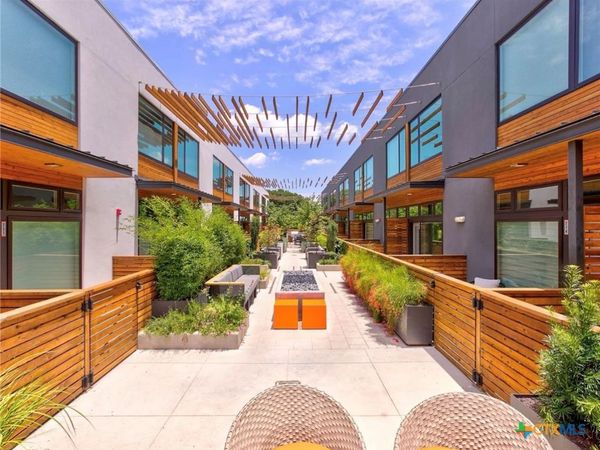2002 E 7th Street, Unit 215, Austin, TX 78702