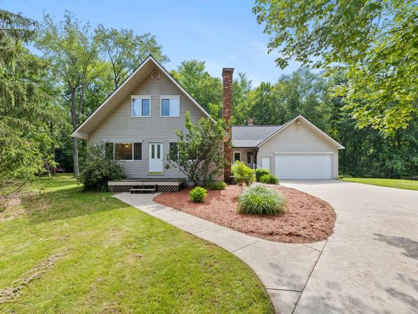 23760 36th Avenue, Ravenna, MI 49451