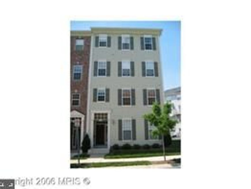 15 Swanton Lane, Unit 200, Gaithersburg, MD 20878 Main Photo