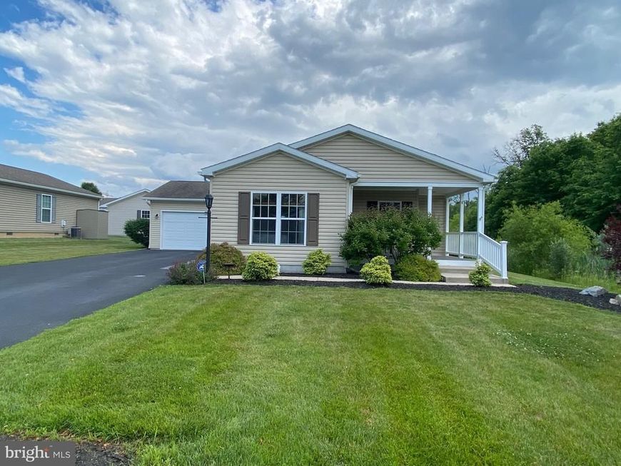 4 Wagtail Court, Bechtelsville, PA 19505 Main Photo