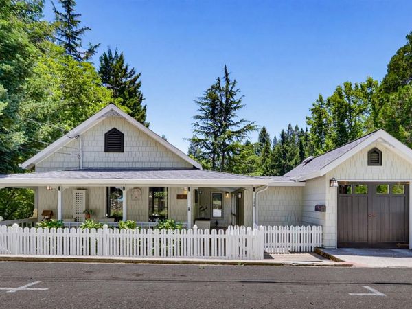 124 Grove St, Nevada City, CA 95959