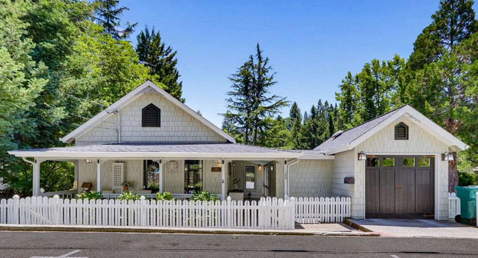 124 Grove St, Nevada City, CA 95959 Photo