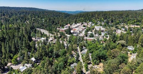 124 Grove St, Nevada City, CA 95959 Photo