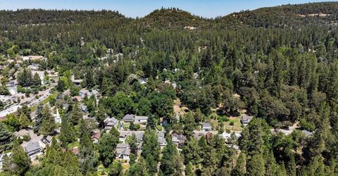 124 Grove St, Nevada City, CA 95959 Photo