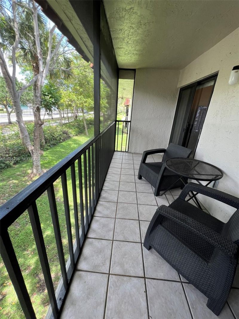 9710 Hammocks Blvd, Unit 204-31, Miami, FL 33196 Photo
