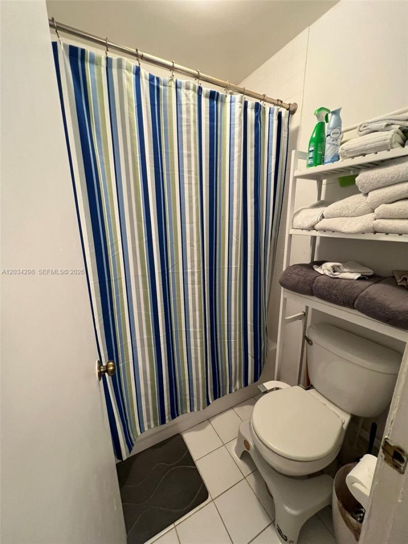 9710 Hammocks Blvd, Unit 204-31, Miami, FL 33196 Photo