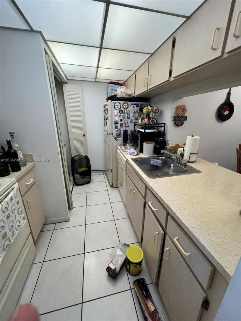 9710 Hammocks Blvd, Unit 204-31, Miami, FL 33196 Photo