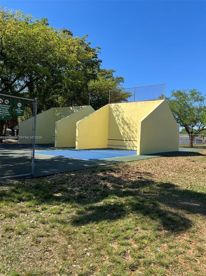 9710 Hammocks Blvd, Unit 204-31, Miami, FL 33196 Photo