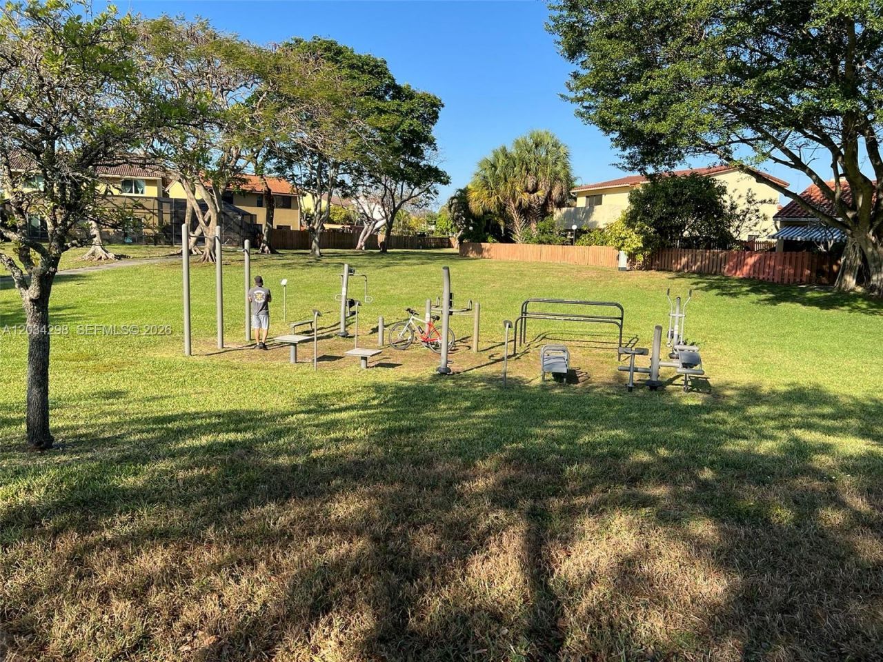 9710 Hammocks Blvd, Unit 204-31, Miami, FL 33196 Photo