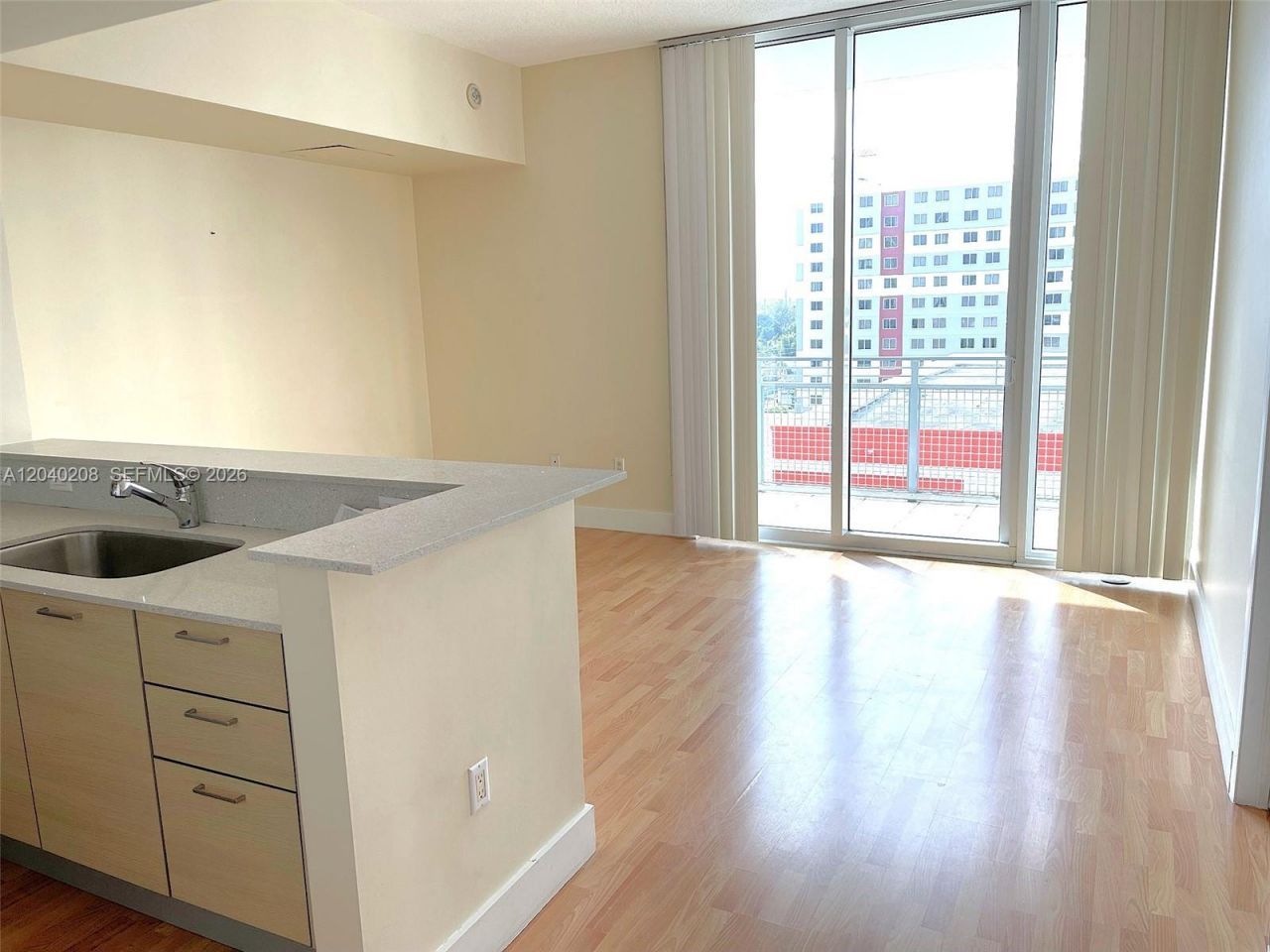 350 NE 24th St , Unit 814, Miami, FL 33137 Photo