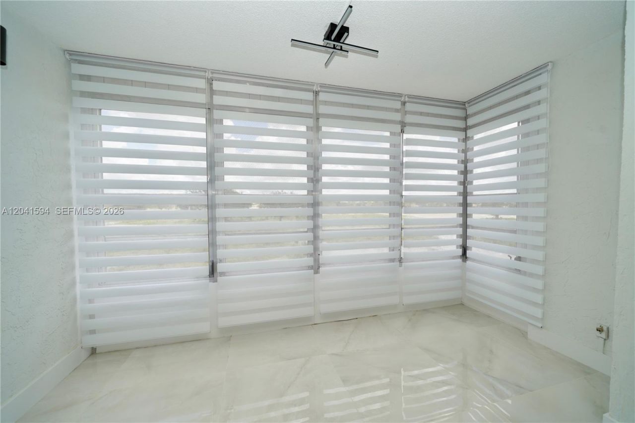 2551 Aragon Blvd, Unit 310, Sunrise, FL 33322 Photo