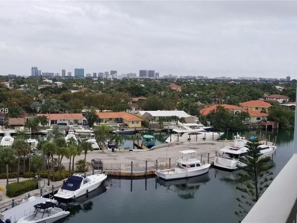 13155 Ixora Ct , Unit 810, North Miami, FL 33181