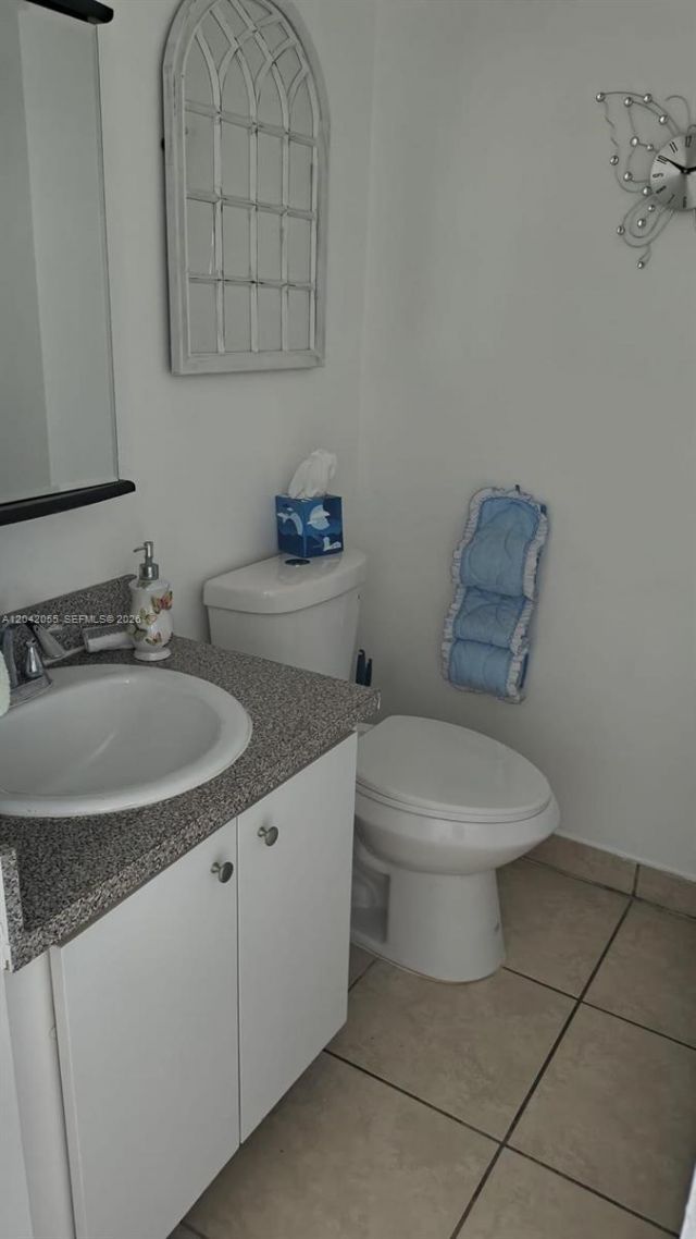 13155 Ixora Ct, Unit 810, North Miami, FL 33181 Photo