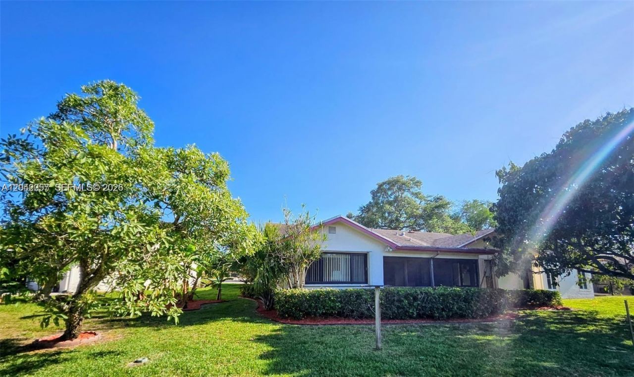 10301 Greenbriar Ct, Boca Raton, FL 33498 Photo
