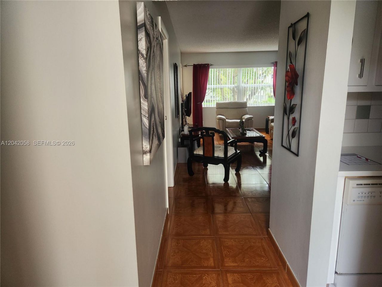 5001 NW 34th St , Unit 205, Lauderdale Lakes, FL 33319 Photo