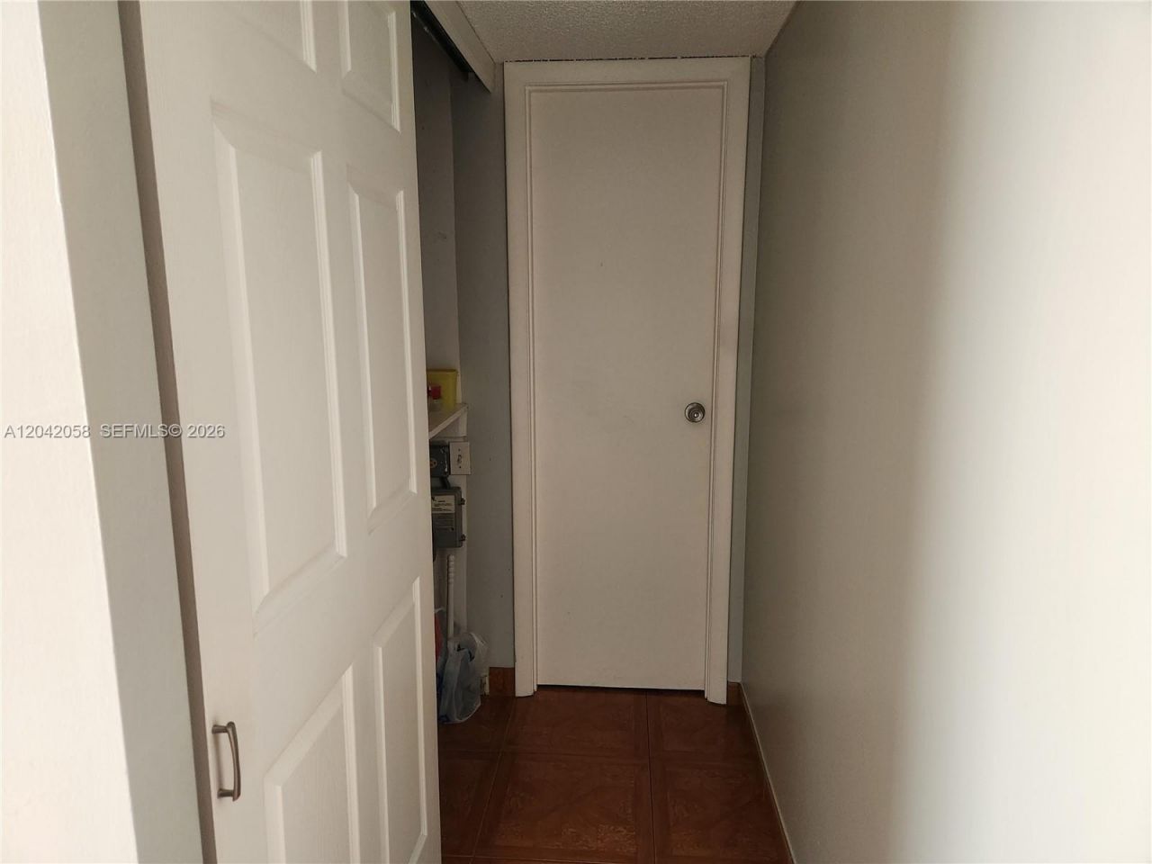 5001 NW 34th St , Unit 205, Lauderdale Lakes, FL 33319 Photo