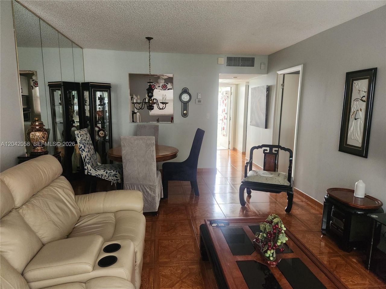 5001 NW 34th St , Unit 205, Lauderdale Lakes, FL 33319 Photo