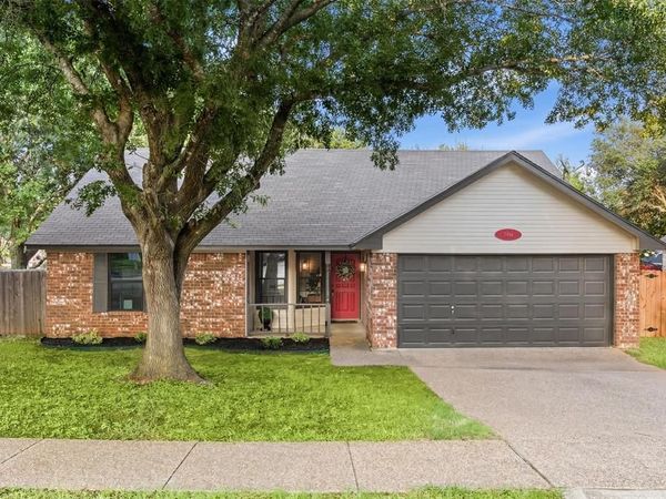 804 Virginia Boulevard, Midlothian, TX 76065