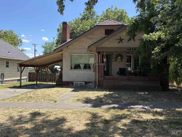 1424 10th Ave., Lewiston, ID 83501