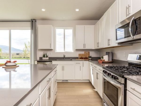 1873 N GARDENIA DR , Unit 3195, Saratoga Springs, UT 84045