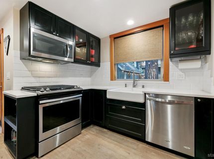 832 Merced Avenue, South Lake Tahoe, CA 96150 Photo
