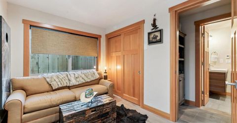 832 Merced Avenue, South Lake Tahoe, CA 96150 Photo