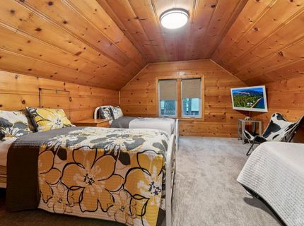 832 Merced Avenue, South Lake Tahoe, CA 96150 Photo