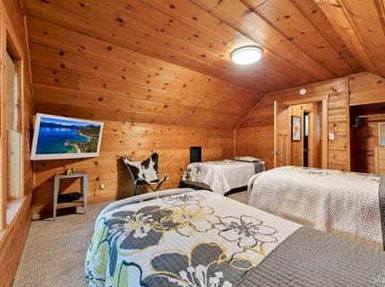 832 Merced Avenue, South Lake Tahoe, CA 96150 Photo