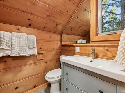 832 Merced Avenue, South Lake Tahoe, CA 96150 Photo