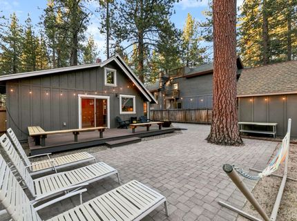 832 Merced Avenue, South Lake Tahoe, CA 96150 Photo