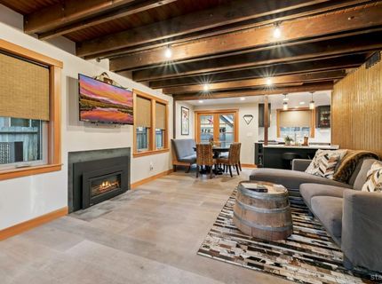 832 Merced Avenue, South Lake Tahoe, CA 96150 Photo