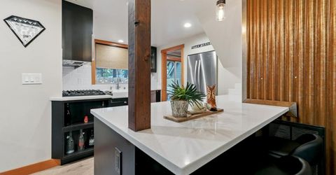 832 Merced Avenue, South Lake Tahoe, CA 96150 Photo