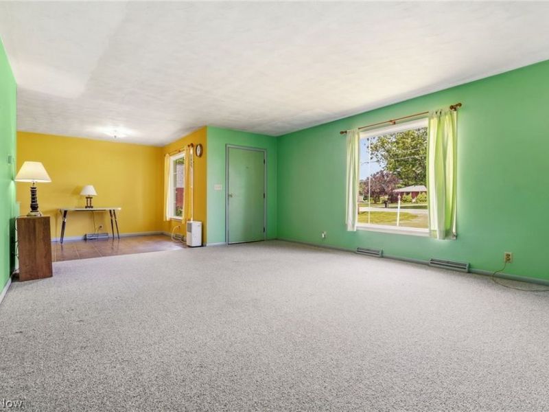 9864 Louisville Street NE, Louisville, OH 44710 Photo 10