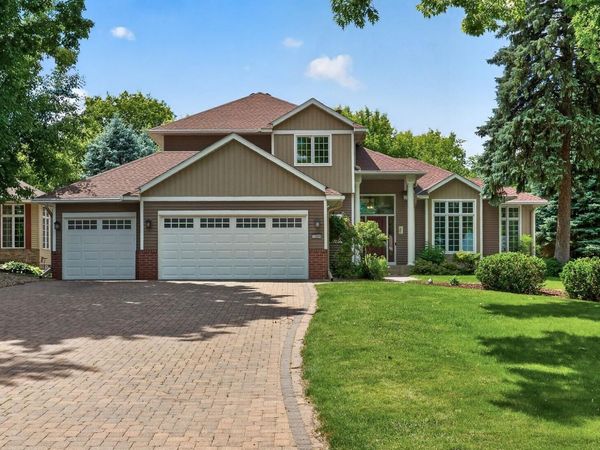 15004 Willa Court, Burnsville, MN 55306