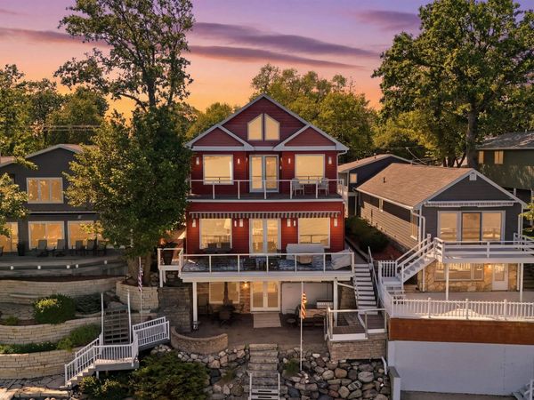 2217 S Lakeview Drive, Clear Lake, IA 50428