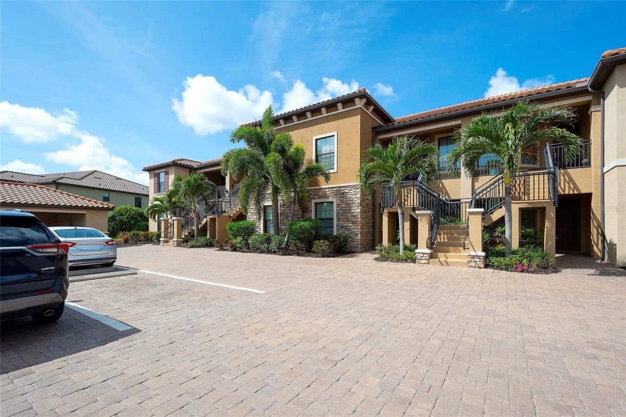 13608 Messina Loop, Unit 202, Bradenton, FL 34211 Photo