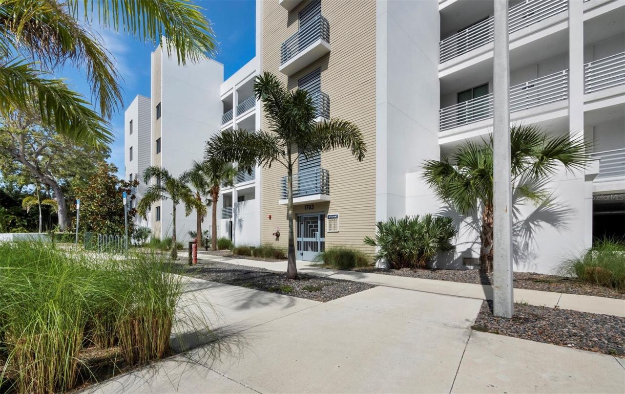 1703 N Tamiami Trail , Unit 306, Sarasota, FL 34234 Photo