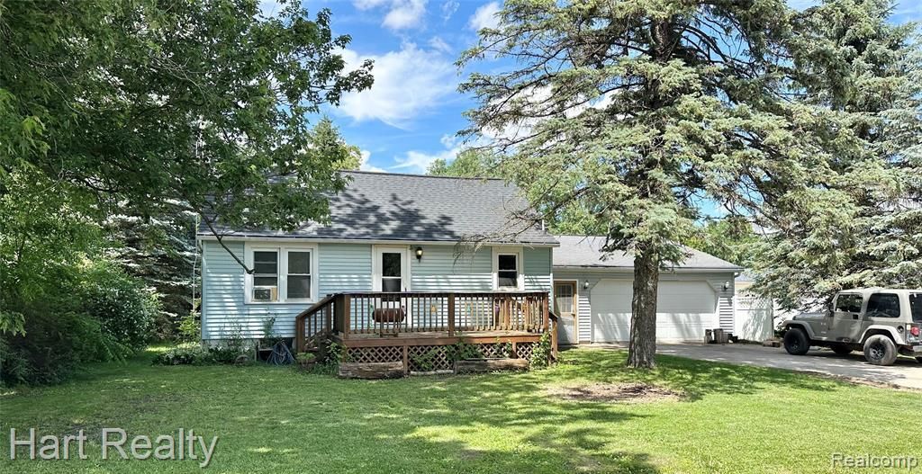 6520 Carpenter Street, Marlette, MI 48453 Main Photo